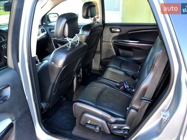 Серый Додж Джорни, объемом двигателя 3.6 л и пробегом 184 тыс. км за 12500 $, фото 19 на Automoto.ua