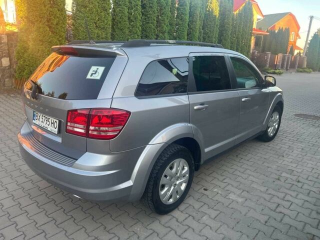 Сірий Додж Джорні, об'ємом двигуна 2.4 л та пробігом 101 тис. км за 13000 $, фото 5 на Automoto.ua