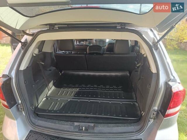 Серый Додж Джорни, объемом двигателя 3.6 л и пробегом 163 тыс. км за 13888 $, фото 11 на Automoto.ua