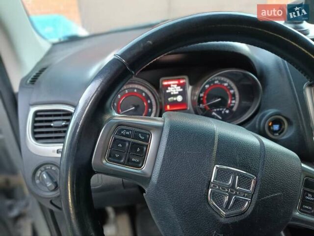 Серый Додж Джорни, объемом двигателя 3.6 л и пробегом 163 тыс. км за 14389 $, фото 24 на Automoto.ua