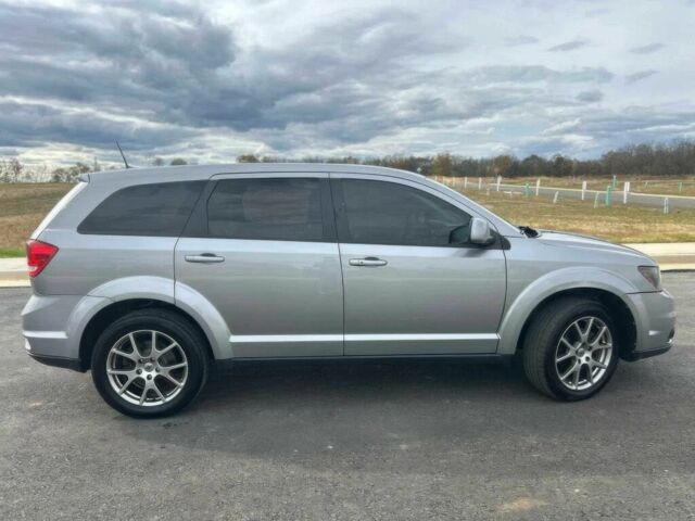 Серый Додж Джорни, объемом двигателя 3.6 л и пробегом 36 тыс. км за 7500 $, фото 6 на Automoto.ua