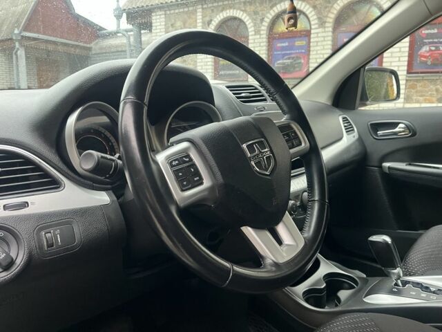 Серый Додж Джорни, объемом двигателя 3.6 л и пробегом 160 тыс. км за 14500 $, фото 13 на Automoto.ua