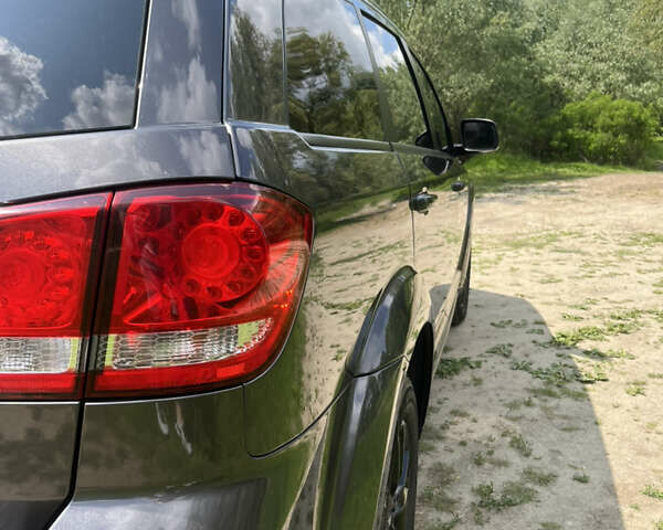 Сірий Додж Джорні, об'ємом двигуна 2.36 л та пробігом 92 тис. км за 15000 $, фото 15 на Automoto.ua