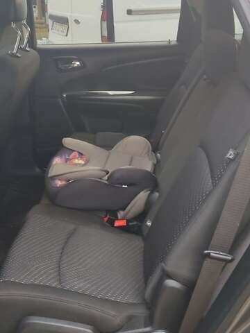 Серый Додж Джорни, объемом двигателя 2.36 л и пробегом 120 тыс. км за 13500 $, фото 2 на Automoto.ua