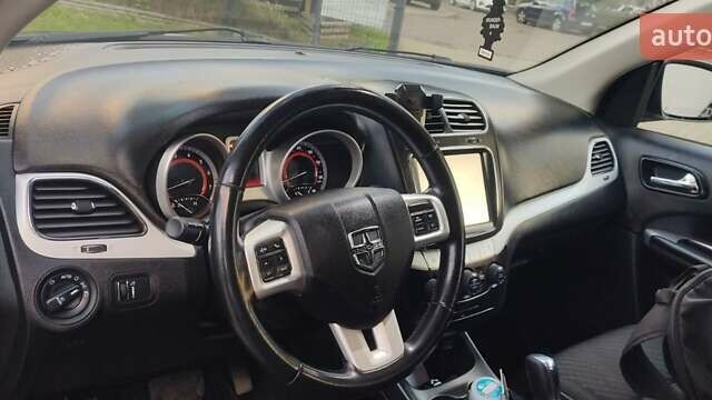 Серый Додж Джорни, объемом двигателя 2.36 л и пробегом 120 тыс. км за 13500 $, фото 6 на Automoto.ua