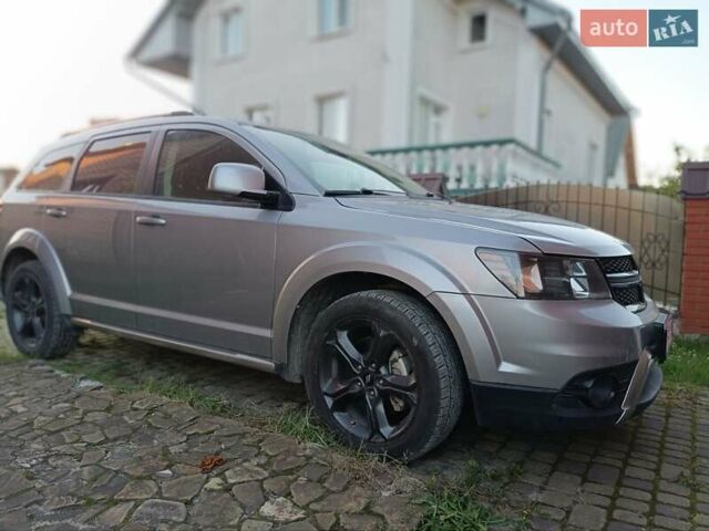 Серый Додж Джорни, объемом двигателя 3.6 л и пробегом 163 тыс. км за 14389 $, фото 2 на Automoto.ua