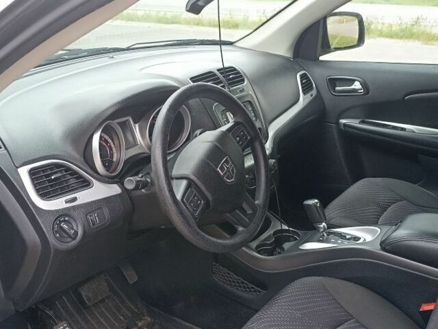 Серый Додж Джорни, объемом двигателя 2.4 л и пробегом 147 тыс. км за 13500 $, фото 7 на Automoto.ua