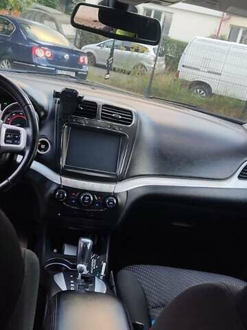 Серый Додж Джорни, объемом двигателя 2.36 л и пробегом 120 тыс. км за 13500 $, фото 7 на Automoto.ua