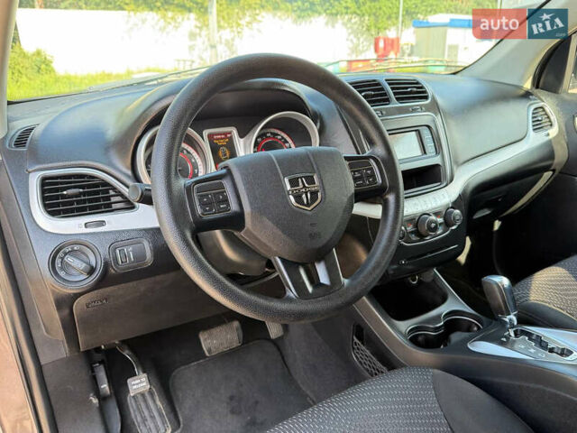 Сірий Додж Джорні, об'ємом двигуна 2.36 л та пробігом 67 тис. км за 11490 $, фото 25 на Automoto.ua