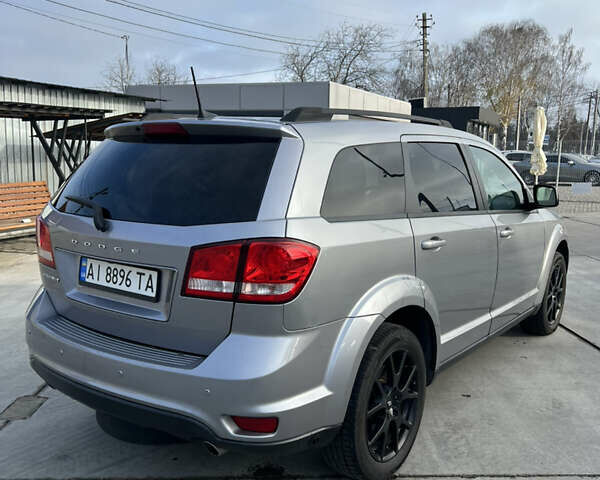 Серый Додж Джорни, объемом двигателя 3.6 л и пробегом 125 тыс. км за 13500 $, фото 9 на Automoto.ua