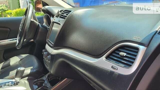 Серый Додж Джорни, объемом двигателя 3.6 л и пробегом 107 тыс. км за 14450 $, фото 15 на Automoto.ua