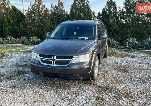 Серый Додж Джорни, объемом двигателя 2.36 л и пробегом 205 тыс. км за 11200 $, фото 1 на Automoto.ua