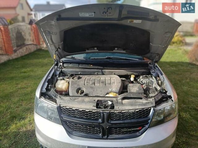 Серый Додж Джорни, объемом двигателя 3.6 л и пробегом 163 тыс. км за 13888 $, фото 28 на Automoto.ua