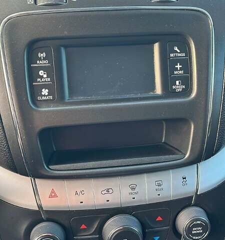 Серый Додж Джорни, объемом двигателя 2.36 л и пробегом 205 тыс. км за 11200 $, фото 8 на Automoto.ua