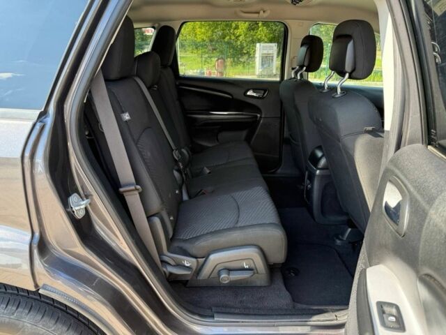 Сірий Додж Джорні, об'ємом двигуна 2.4 л та пробігом 67 тис. км за 12950 $, фото 22 на Automoto.ua