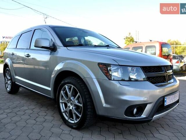 Серый Додж Джорни, объемом двигателя 3.6 л и пробегом 184 тыс. км за 12500 $, фото 4 на Automoto.ua