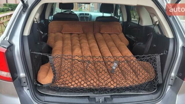 Серый Додж Джорни, объемом двигателя 3.6 л и пробегом 107 тыс. км за 14450 $, фото 19 на Automoto.ua