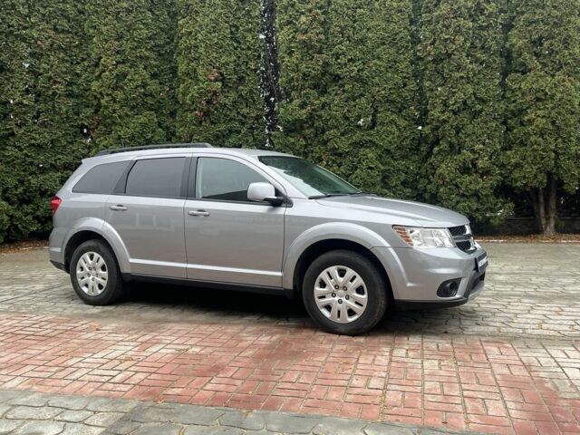 Серый Додж Джорни, объемом двигателя 3.6 л и пробегом 160 тыс. км за 14500 $, фото 1 на Automoto.ua