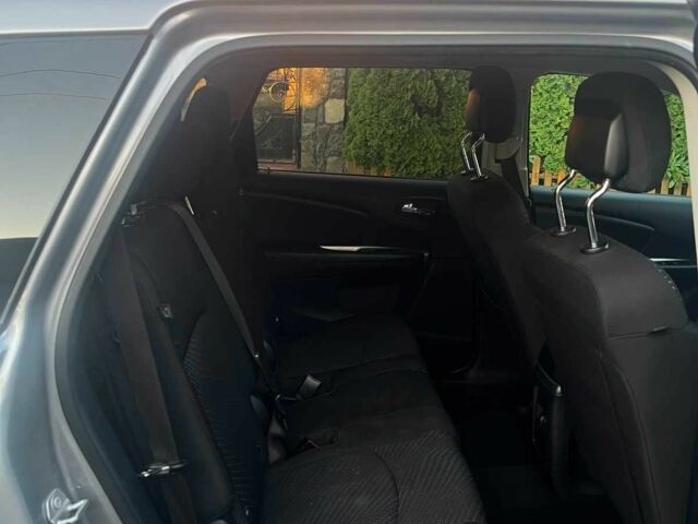 Сірий Додж Джорні, об'ємом двигуна 2.4 л та пробігом 101 тис. км за 13000 $, фото 13 на Automoto.ua