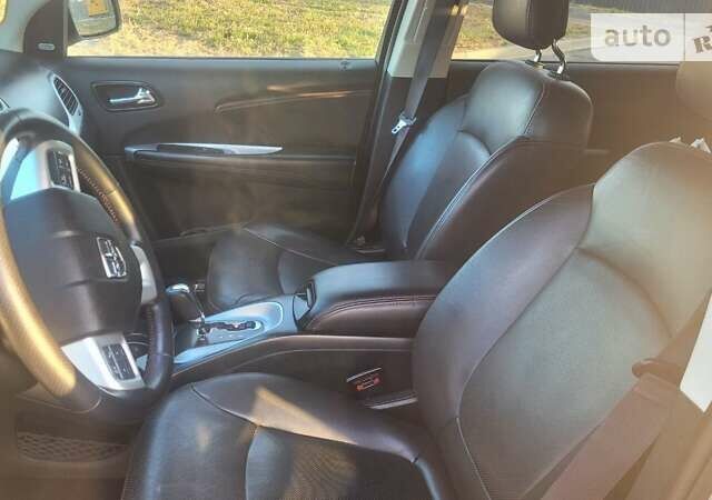 Серый Додж Джорни, объемом двигателя 3.6 л и пробегом 107 тыс. км за 14450 $, фото 7 на Automoto.ua