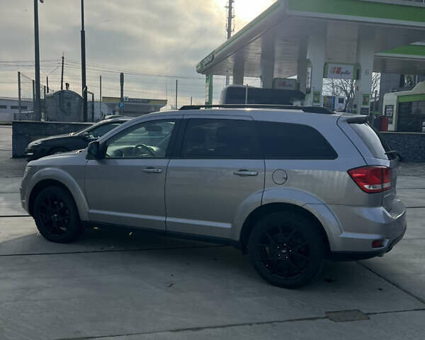 Серый Додж Джорни, объемом двигателя 3.6 л и пробегом 125 тыс. км за 13500 $, фото 13 на Automoto.ua