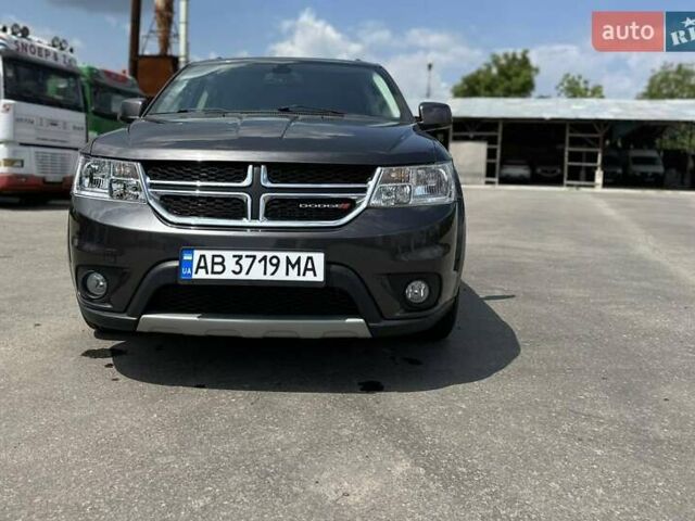 Серый Додж Джорни, объемом двигателя 2.36 л и пробегом 175 тыс. км за 12350 $, фото 1 на Automoto.ua