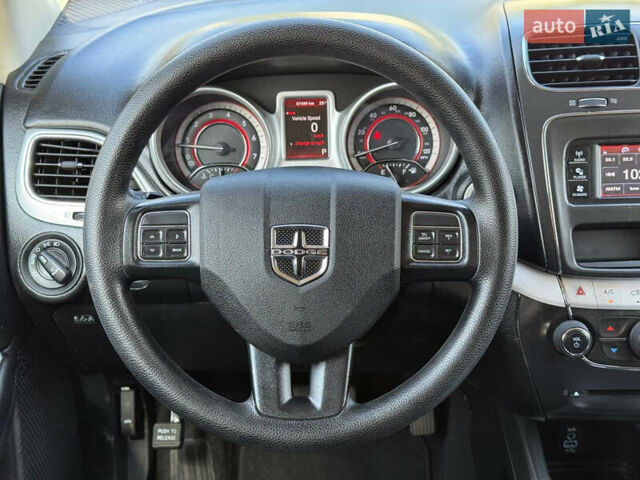 Сірий Додж Джорні, об'ємом двигуна 2.36 л та пробігом 67 тис. км за 11490 $, фото 18 на Automoto.ua