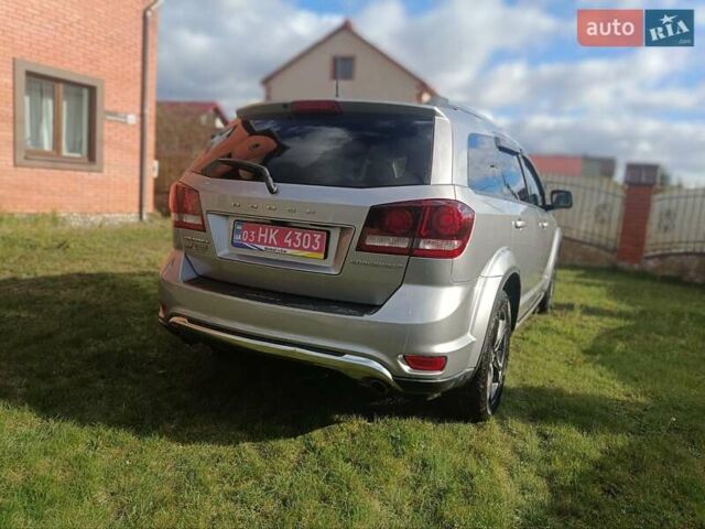 Серый Додж Джорни, объемом двигателя 3.6 л и пробегом 163 тыс. км за 13888 $, фото 19 на Automoto.ua