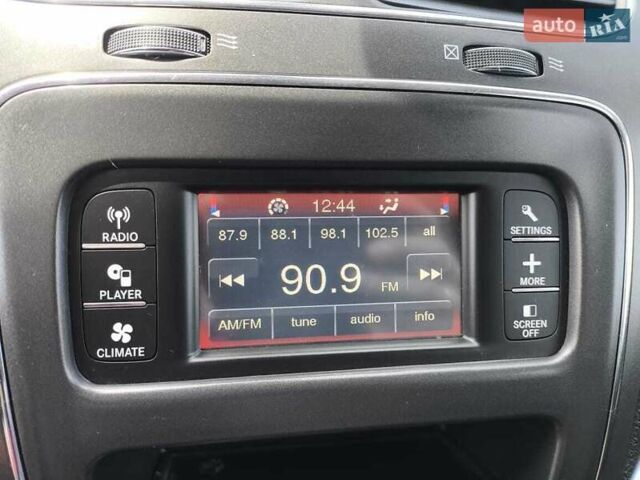 Серый Додж Джорни, объемом двигателя 2.36 л и пробегом 175 тыс. км за 12350 $, фото 12 на Automoto.ua