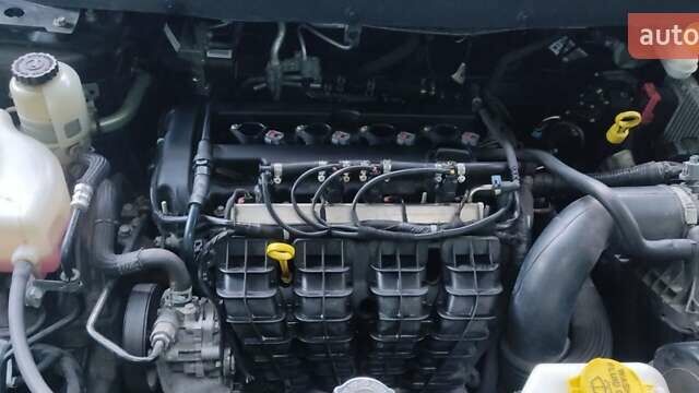 Серый Додж Джорни, объемом двигателя 2.36 л и пробегом 120 тыс. км за 13500 $, фото 12 на Automoto.ua