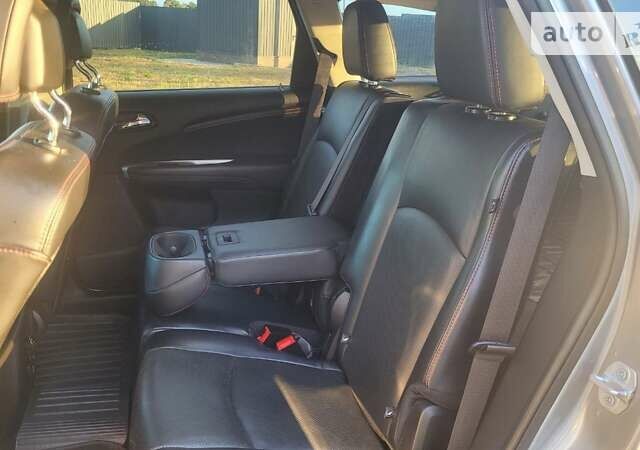 Серый Додж Джорни, объемом двигателя 3.6 л и пробегом 107 тыс. км за 14450 $, фото 8 на Automoto.ua