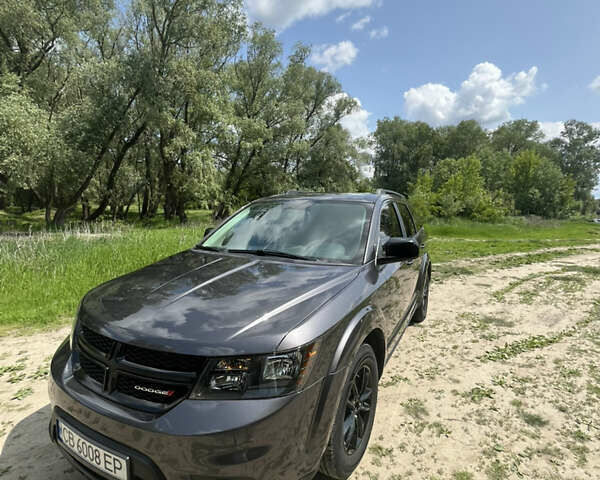 Сірий Додж Джорні, об'ємом двигуна 2.36 л та пробігом 92 тис. км за 15000 $, фото 10 на Automoto.ua