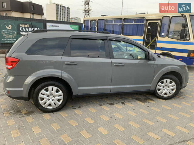 Сірий Додж Джорні, об'ємом двигуна 2.36 л та пробігом 120 тис. км за 15000 $, фото 7 на Automoto.ua