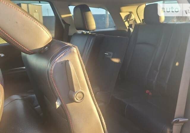 Серый Додж Джорни, объемом двигателя 3.6 л и пробегом 107 тыс. км за 14450 $, фото 6 на Automoto.ua