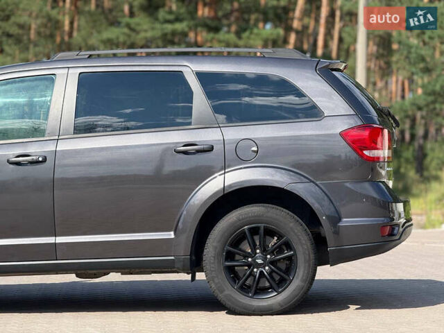 Сірий Додж Джорні, об'ємом двигуна 2.36 л та пробігом 67 тис. км за 11490 $, фото 12 на Automoto.ua