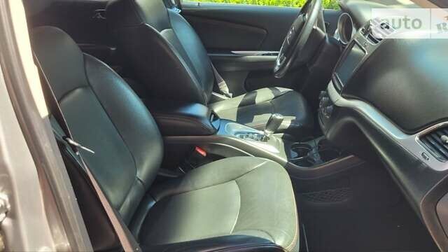 Серый Додж Джорни, объемом двигателя 3.6 л и пробегом 107 тыс. км за 14450 $, фото 16 на Automoto.ua