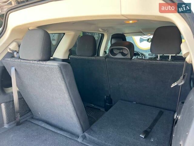 Серый Додж Джорни, объемом двигателя 2.36 л и пробегом 99 тыс. км за 13800 $, фото 11 на Automoto.ua