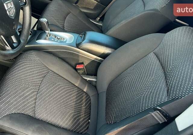 Серый Додж Джорни, объемом двигателя 2.36 л и пробегом 205 тыс. км за 11200 $, фото 11 на Automoto.ua