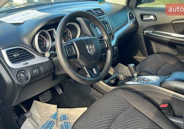 Серый Додж Джорни, объемом двигателя 2.36 л и пробегом 205 тыс. км за 11200 $, фото 12 на Automoto.ua