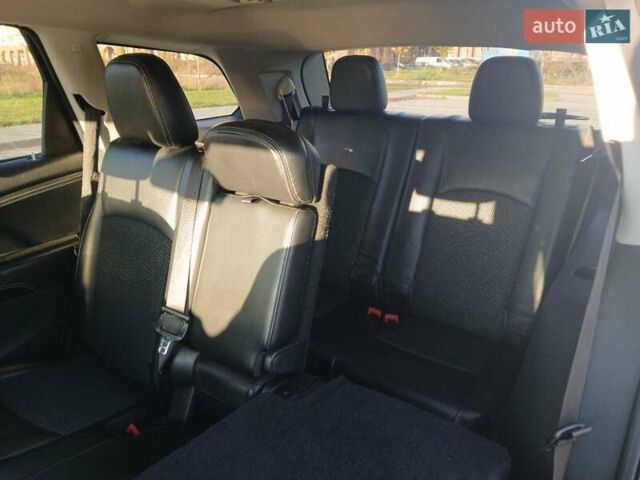 Сірий Додж Джорні, об'ємом двигуна 3.6 л та пробігом 131 тис. км за 16200 $, фото 20 на Automoto.ua