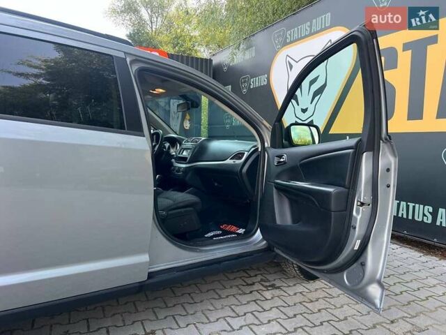 Серый Додж Джорни, объемом двигателя 2.36 л и пробегом 99 тыс. км за 13800 $, фото 29 на Automoto.ua