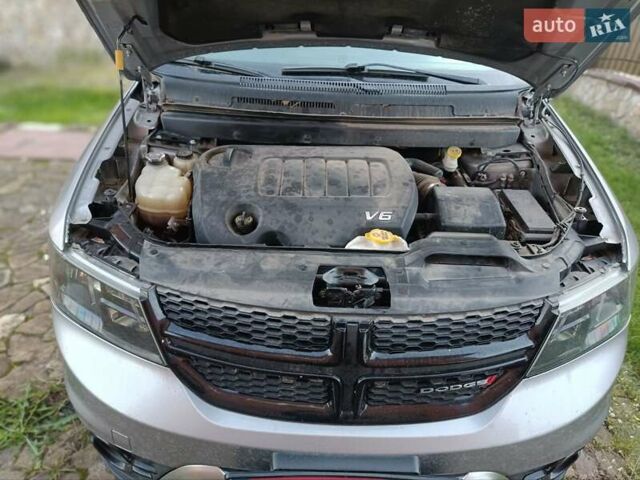 Серый Додж Джорни, объемом двигателя 3.6 л и пробегом 163 тыс. км за 14389 $, фото 32 на Automoto.ua