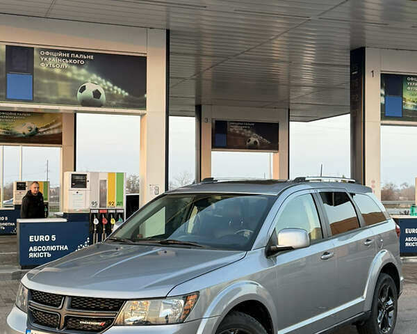 Серый Додж Джорни, объемом двигателя 2.36 л и пробегом 127 тыс. км за 14999 $, фото 5 на Automoto.ua