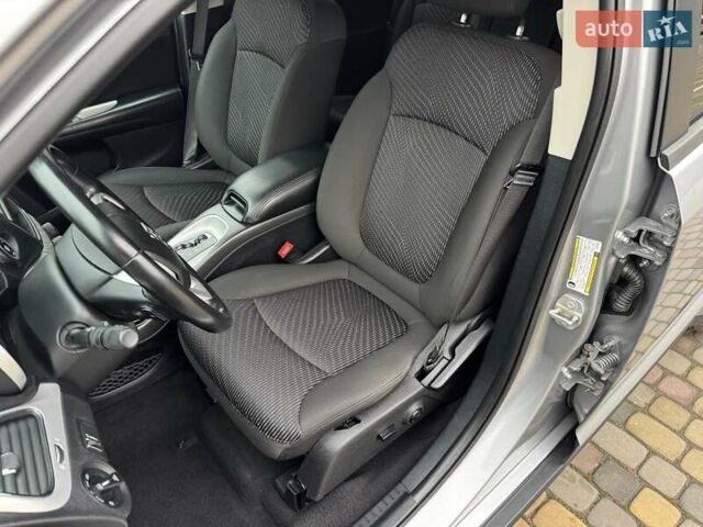 Сірий Додж Джорні, об'ємом двигуна 2.4 л та пробігом 124 тис. км за 13499 $, фото 35 на Automoto.ua