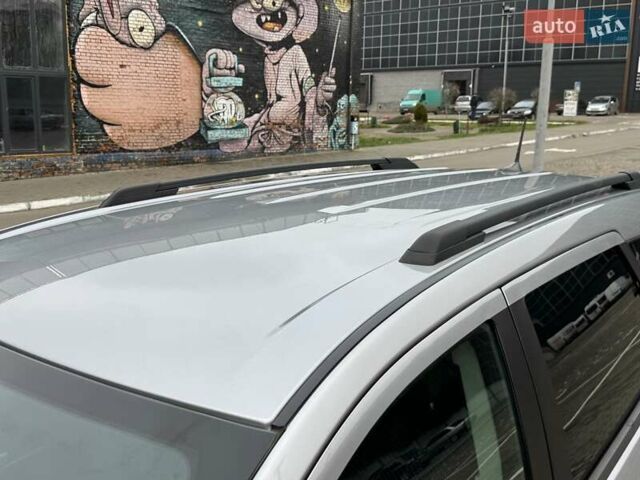 Сірий Додж Джорні, об'ємом двигуна 2.4 л та пробігом 124 тис. км за 13499 $, фото 59 на Automoto.ua