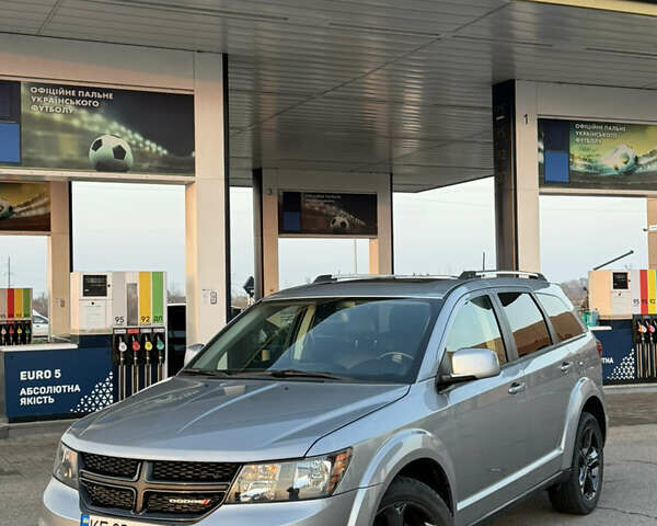 Серый Додж Джорни, объемом двигателя 2.36 л и пробегом 127 тыс. км за 14999 $, фото 6 на Automoto.ua