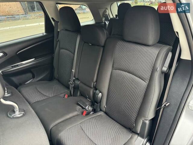 Сірий Додж Джорні, об'ємом двигуна 2.4 л та пробігом 124 тис. км за 13499 $, фото 21 на Automoto.ua