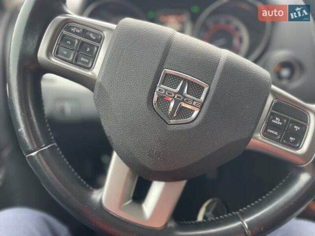 Додж Джорни 2020 в Киеве на Automoto.ua Серый Додж Джорни, объемом двигателя 2.36 л и пробегом 99 тыс. км за 14600 $, фото 12 на Automoto.ua