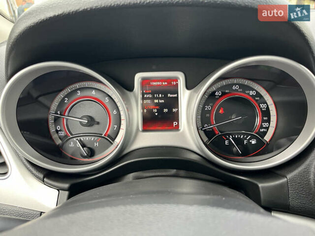 Серый Додж Джорни, объемом двигателя 2.36 л и пробегом 106 тыс. км за 13500 $, фото 30 на Automoto.ua