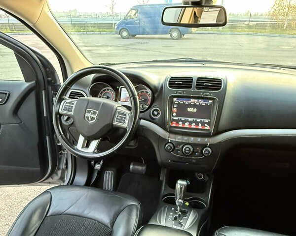 Серый Додж Джорни, объемом двигателя 2.36 л и пробегом 127 тыс. км за 14999 $, фото 21 на Automoto.ua